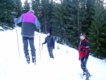 Pár fotek ze Základní kurzu Skialpinismu, Velmi dobré sněhové podmínky (prašánek) prověřili účastníky a jejich lyžařské schopnosti. Lavinové riziko posuzovali všichni za nádherného počasí a tak mráz vydepat jen jednu účastnici... - fotografie 88