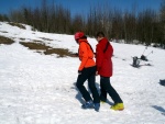 Základní kurz skialpinismu, Záverečný kurz této zimní sezony proběhl. Sněhu je již méně a tak i program tomu byl přizpůsoben. Na náladě to však určitě nebylo vidět a všichni jsme si tento jarní kurz parádně užili. Slunečná neděl - fotografie 11