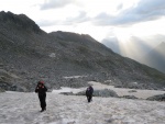 Vstup na Grossvenediger - srpen 2011, V srpnu jsme vyrazili s kilenty na vrchol tet nejvy hory Rakouska Grossvenediger - 3.674m. Vrcholu Velkho Bentana jsme zdrn doshli a tak si dosyta uili pohody vldnouc na Neue Prager Hut - fotografie 25