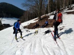 Základní kurz skialpinismu 16.-18.3.2012, Parádní jarní počásko, tvrdý firn a čistě chlapská parta. K tomu vyvrcholení na Sněžce a bezva náladička. Prostě se to vydařilo. - fotografie 8