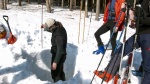 Základní kurz skialpinismu 16.-18.3.2012, Parádní jarní počásko, tvrdý firn a čistě chlapská parta. K tomu vyvrcholení na Sněžce a bezva náladička. Prostě se to vydařilo. - fotografie 78