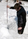 Základní kurz skialpinismu 16.-18.3.2012, Parádní jarní počásko, tvrdý firn a čistě chlapská parta. K tomu vyvrcholení na Sněžce a bezva náladička. Prostě se to vydařilo. - fotografie 80