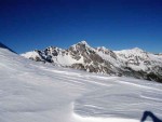 VRCHOLY TUXSKÝCH ALP na skialpech, Totální nedostatek sněhu v Tuxských Alpách a v okolí Weidener Hütte a navíc čerstvá nadílka sněhu v Lungau nás zavedli do samotného srdce Nízkých Taur. A počasí se opět vydařilo... - fotografie 46