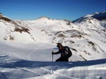 VRCHOLY TUXSKÝCH ALP na skialpech, Totální nedostatek sněhu v Tuxských Alpách a v okolí Weidener Hütte a navíc čerstvá nadílka sněhu v Lungau nás zavedli do samotného srdce Nízkých Taur. A počasí se opět vydařilo... - fotografie 55