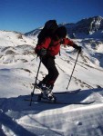 VRCHOLY TUXSKÝCH ALP na skialpech, Totální nedostatek sněhu v Tuxských Alpách a v okolí Weidener Hütte a navíc čerstvá nadílka sněhu v Lungau nás zavedli do samotného srdce Nízkých Taur. A počasí se opět vydařilo... - fotografie 58