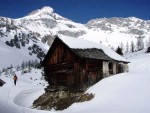 VRCHOLY TUXSKÝCH ALP na skialpech, Totální nedostatek sněhu v Tuxských Alpách a v okolí Weidener Hütte a navíc čerstvá nadílka sněhu v Lungau nás zavedli do samotného srdce Nízkých Taur. A počasí se opět vydařilo... - fotografie 81