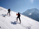 VRCHOLY TUXSKÝCH ALP na skialpech, Totální nedostatek sněhu v Tuxských Alpách a v okolí Weidener Hütte a navíc čerstvá nadílka sněhu v Lungau nás zavedli do samotného srdce Nízkých Taur. A počasí se opět vydařilo... - fotografie 95