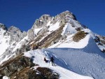 VRCHOLY TUXSKÝCH ALP na skialpech, Totální nedostatek sněhu v Tuxských Alpách a v okolí Weidener Hütte a navíc čerstvá nadílka sněhu v Lungau nás zavedli do samotného srdce Nízkých Taur. A počasí se opět vydařilo... - fotografie 109