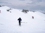 SKIALP ARENA NÍZKÉ TAURY, Tentokrát jsme se vrátili do Nízkych Taur, kde na nás čekalo fantastické počasí a dostatek sněhu. Odměnou byly překrásné výhledy z vrcholů a nezapomenutelné sjezdy. A parta byla skvělá... Díky Alponoš - fotografie 94