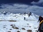 SKIALP ARENA NÍZKÉ TAURY, Tentokrát jsme se vrátili do Nízkych Taur, kde na nás čekalo fantastické počasí a dostatek sněhu. Odměnou byly překrásné výhledy z vrcholů a nezapomenutelné sjezdy. A parta byla skvělá... Díky Alponoš - fotografie 162